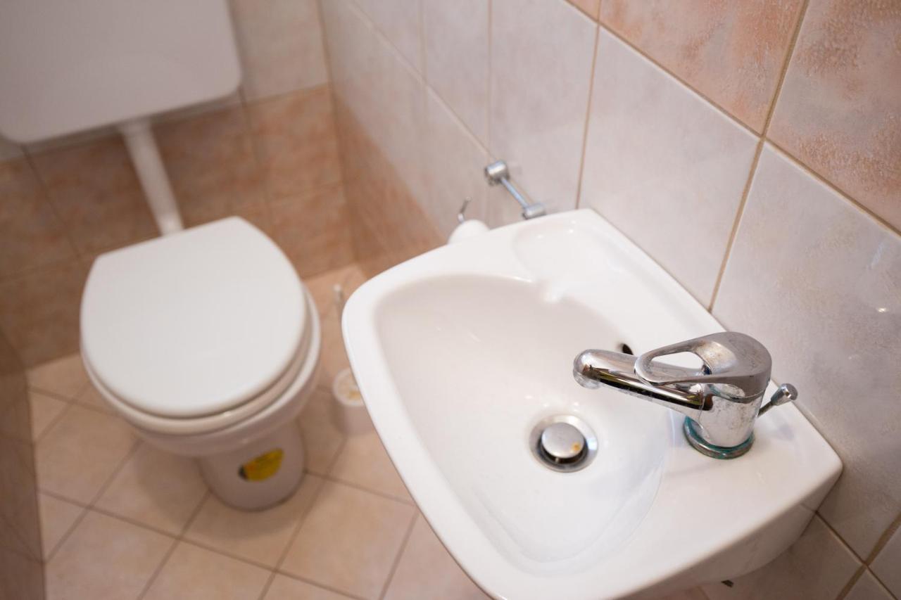 Apartman Leana Krk Town Exterior photo